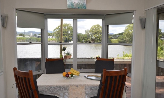 Murwillumbah House | Murwillumbah Riverfront Home Gallery - Pet Friendly - walk to town
