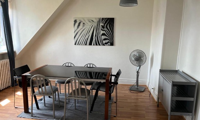 Orangerie Apartment | Mury 12