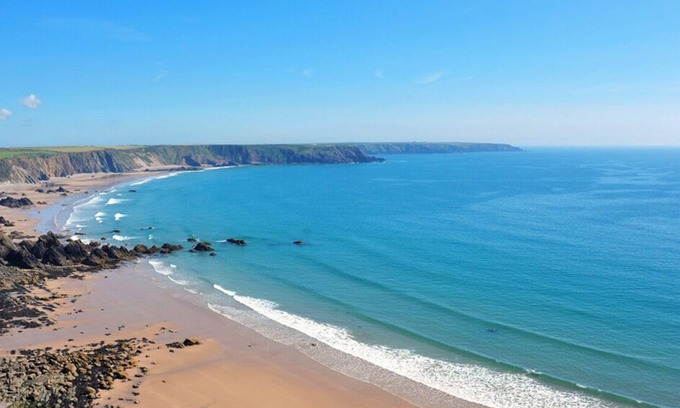 St Ishmaels Cottage | Musselwick House, holiday property St Ishmaels, Near Dale, Sleeps 8, 4 bedrooms, bathrooms