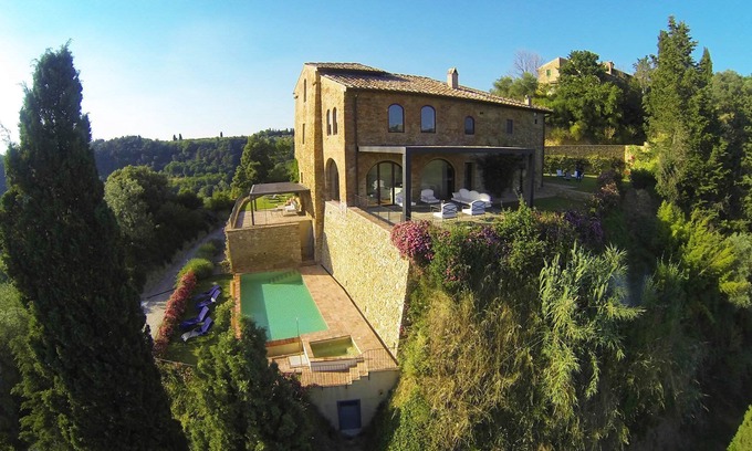 Petrognano Villa | My Rental Homes - Villa Granai with private pool and typical Italian garden