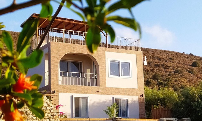 Faistos Villa | MyParadise-Farm Villa with jacuzzi and sea view for families and nature lovers