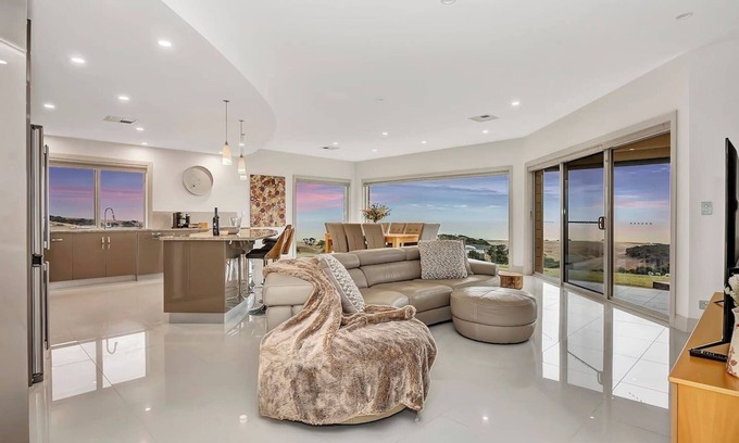 Myponga Beach Apartment | Myponga Beach Luxe Stunning Seaside Sunsets