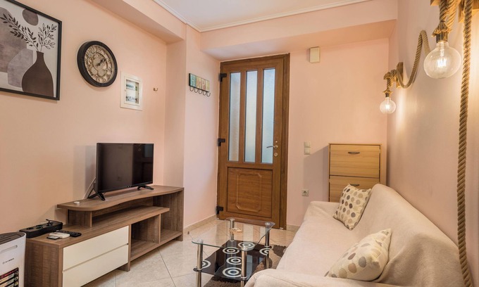 Lesvos Apartment | Mytilene Central Home 2