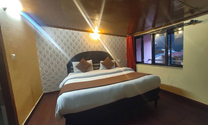 Mallital Hotel | Nainital Hotel C Residency