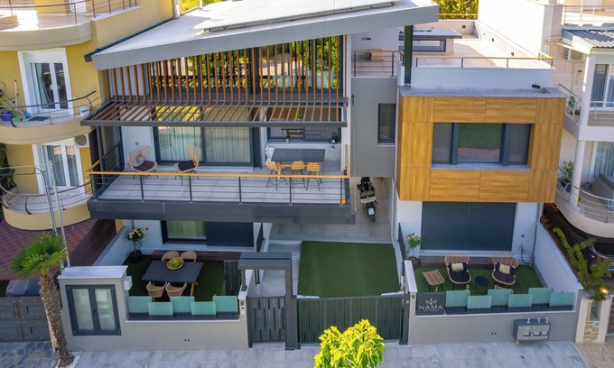 Nees Pagases Condo | Nama Luxury Iconic Apartment South Residence