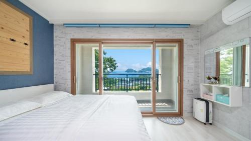 Namhae House | Namhae Familyae Pension