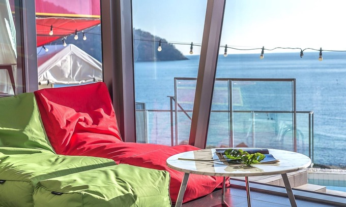 Namhae House | Namhae Pumda Pool Villa Pension