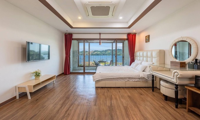 Tanghang-ri House | Namhae Ryu&lee Pet Pension