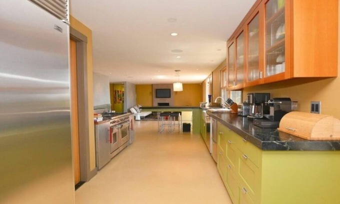 Napa House | Napa Valley Wine Country Retreat surrounded by Vineyards & Salt Water Pool