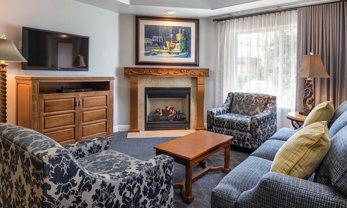 Napa Resort | Napa Vino Bello 1-Bedroom Condo in the Heart of California Wine Country.