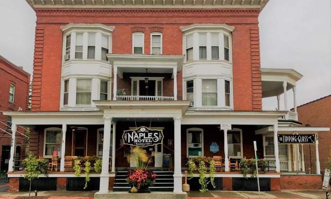 Naples Hotel | Naples Hotel