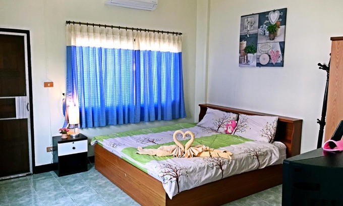 Wua Lai House | Nara House