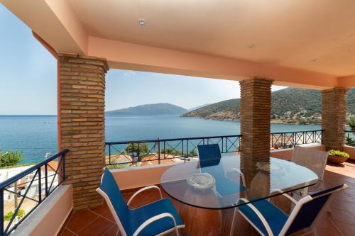 Agia Efimia Apartment | Natassa Apartments Penthouse sea view 30m from sea