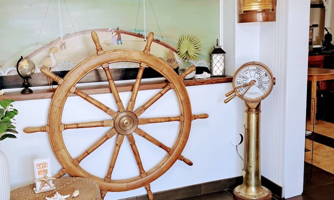 Casper Hotel | National 9 Casper - Showboat