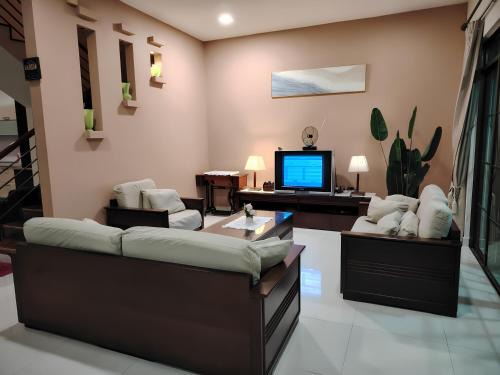 Kuching House | Natol Homestay - Sydney Batu Kawa MJC New Townships