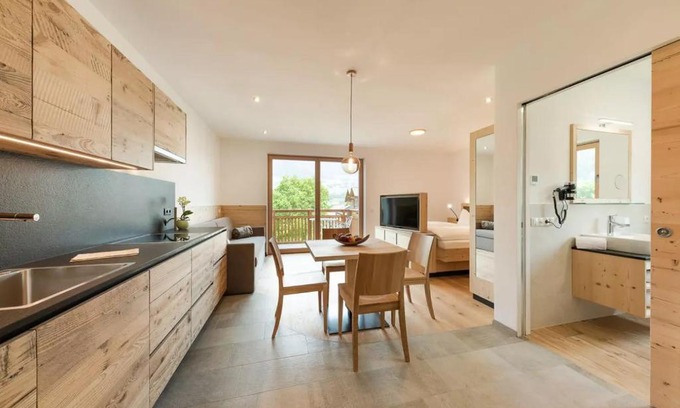 Gudon Apartment | Natur Suite Edelweisshof App Ferdi