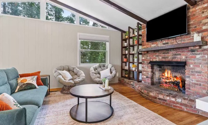 Royal Pines House | Nature Bliss w/Mtn Views! - Fireplace - Near AVL