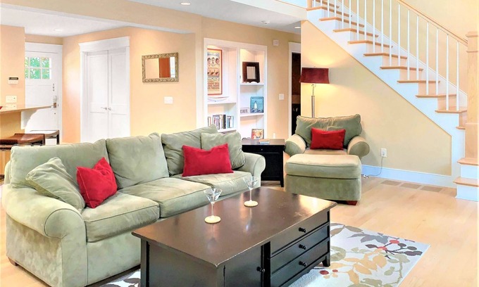 East Harwich House | Near Beaches Bike Trail AC WiFi Lower Cape Escape