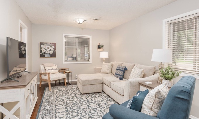 Starkville House | Near MSU | Cozy | Fire Pit