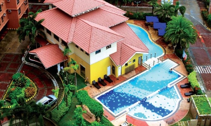 San Dionisio Condo | Near NAIA, Cozy 2 Bedroom Condo Apartment, Sleeps 05 Pax, 4 km to NAIA, Pool