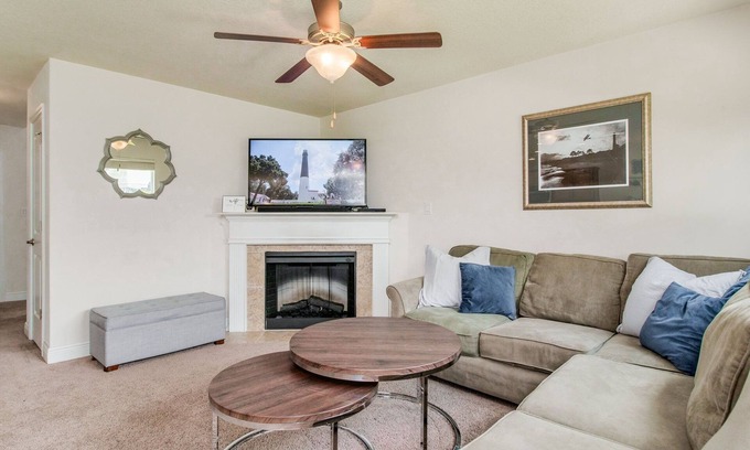 Northwest Pensacola House | Near PCC, 15 minutes to Downtown Pensacola