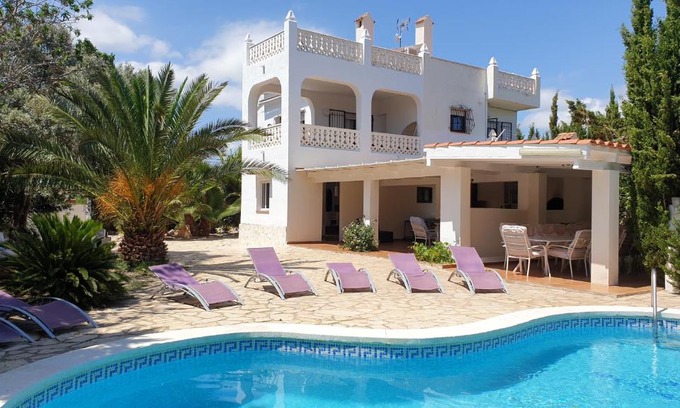 Les Tres Cales Villa | Near the beach, 8 bedrooms, sleeps 22, Jacuzzi, Full AC, BBQ, 2 kitchens, 2 dishwashers, fast internet, ping pong, cars not necessary