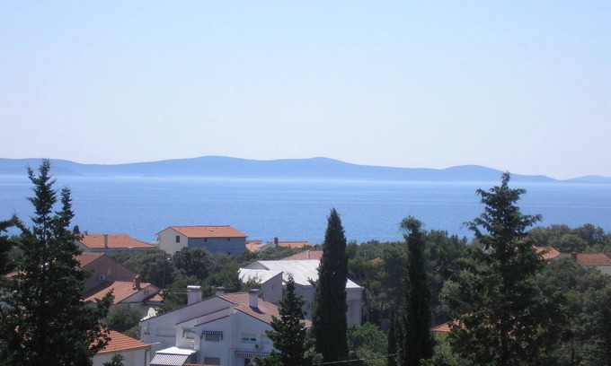 Petrcane Apartment | Near the beaches, sea view with enough comfort