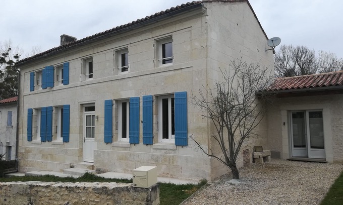 Courcoury House | Near the town of Saintes, Typical "Charente" renovated house