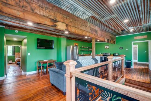 Treloar Apartment | Near Wineries Country Condo in New Haven