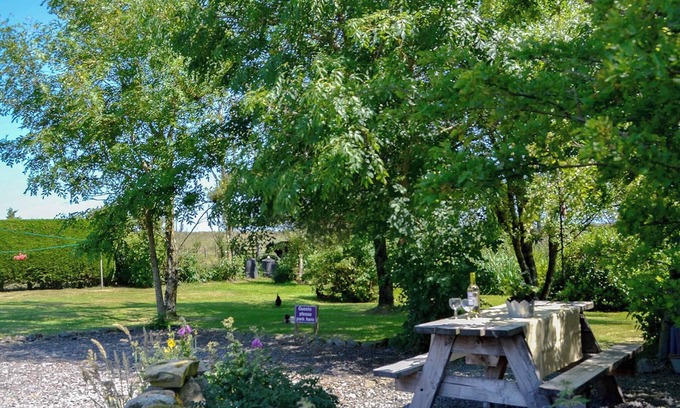 Kirkcudbright Cottage | Nestled on a former drover’s road this delightful cottage for 4 has glorious countryside views.