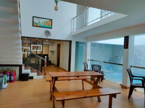 Kottakuppam Villa | Nest Private Villa with Indoor Pool