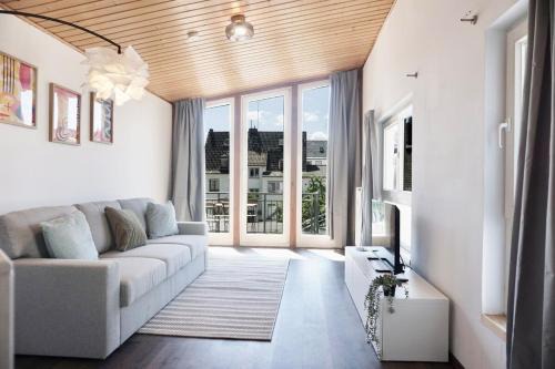 Pellenz Apartment | NEU zentrale Wohnung Netflix Balkon 4 Gäste