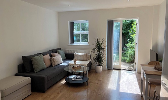 Oxford House | *NEW* 2 bedroom house