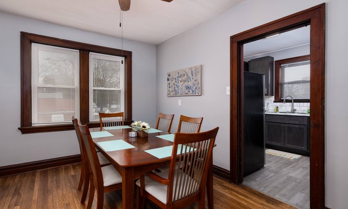 St. Louis Apartment | New 3 Bedroom City Escape