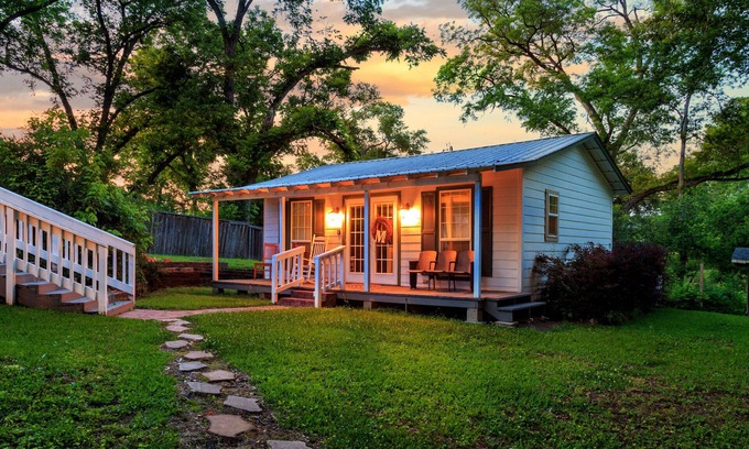 Jefferson Cottage | NEW - Adorable Cottage w/Full Kitchen/Free Tandem Bike