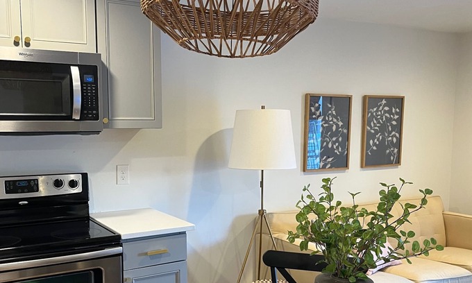 Cottonwood Heights House | New bright basement apartment, near Big Cottonwood Canyon