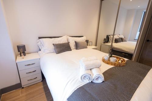 West Finchley Apartment | New Central London 2 Bed, 2 Bath