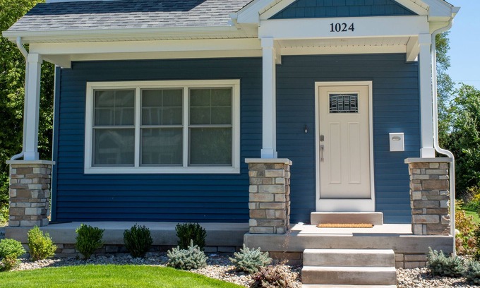 Harters Heights House | New Construction Luxury Villa