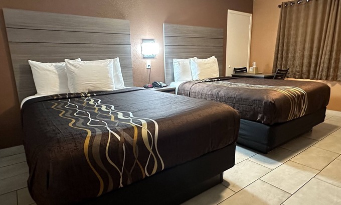 Victorville Hotel | New Corral Motel