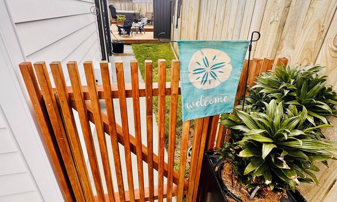 Long Bay Apartment | New Cosy Apartment By The Sea