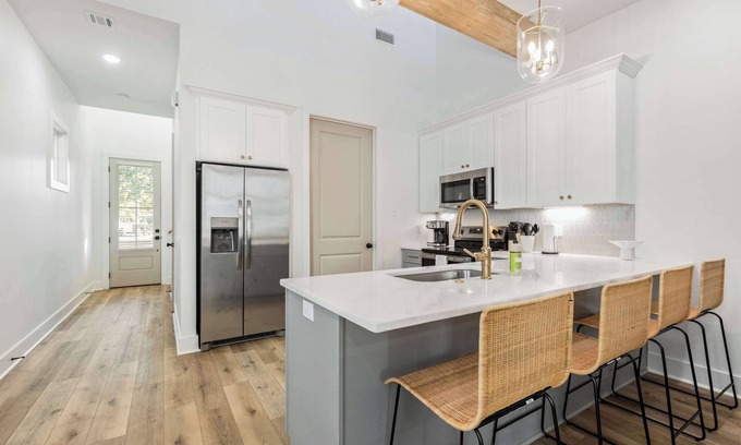 Youngsville House | NEW Cottage Downtown Sports Complex King Beds