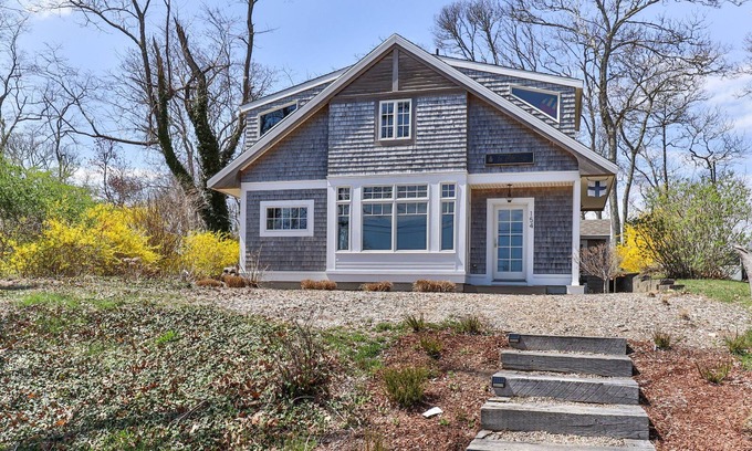 Orleans Cottage | NEW Crystal Lake Contemporary Cottage!