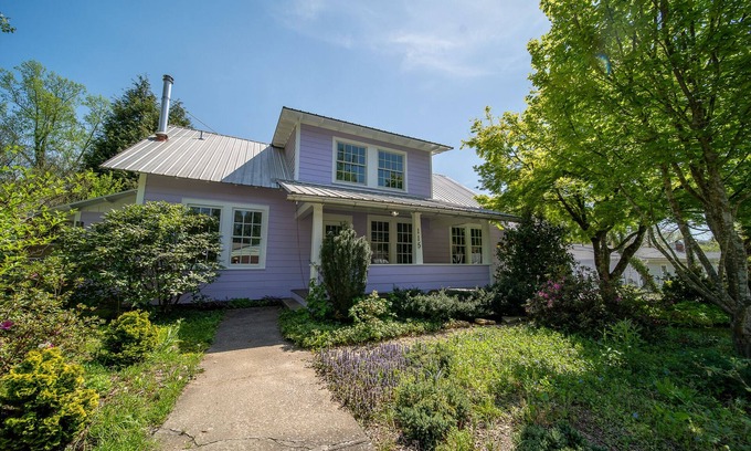 Brevard House | New Downtown Brevard Home Pets Welcome Large Fenced Yard Porches Biking Hiking
