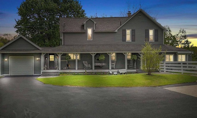 Traverse City House | NEW! Farmhouse Therapy - Lake/Pool/Hot Tub/Kayaks