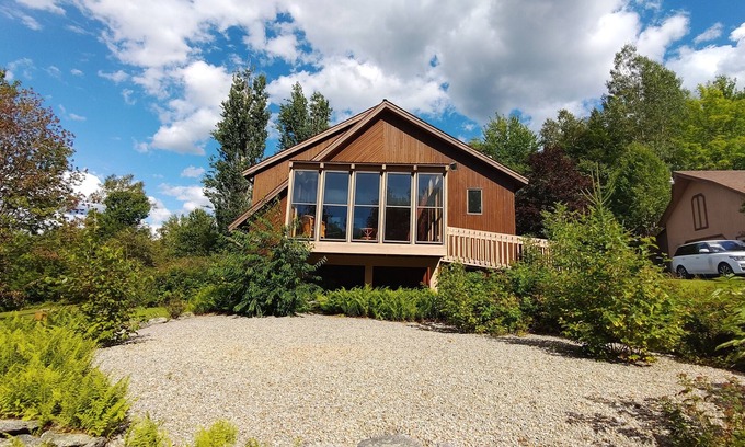 Jefferson Cottage | New Hampshire Getaway! by RedAwning