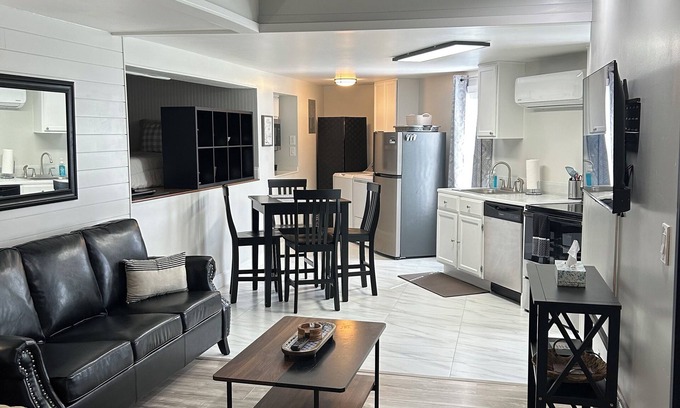 Vicksburg Apartment | New Holley Rentals studio apartment in Vicksburg