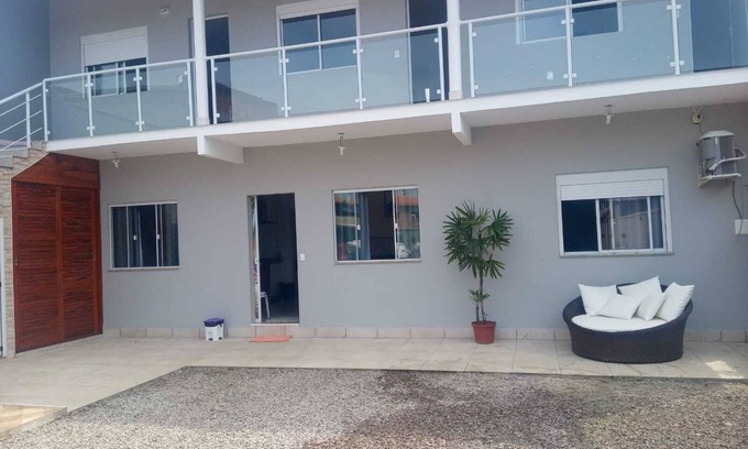 Taquaral House | New house with pool near the center of Ubatuba