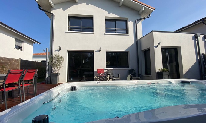 Angresse House | NEW HOUSE WITH SPA 110 m² - 8 PEOPLE - 8 minutes from the beach