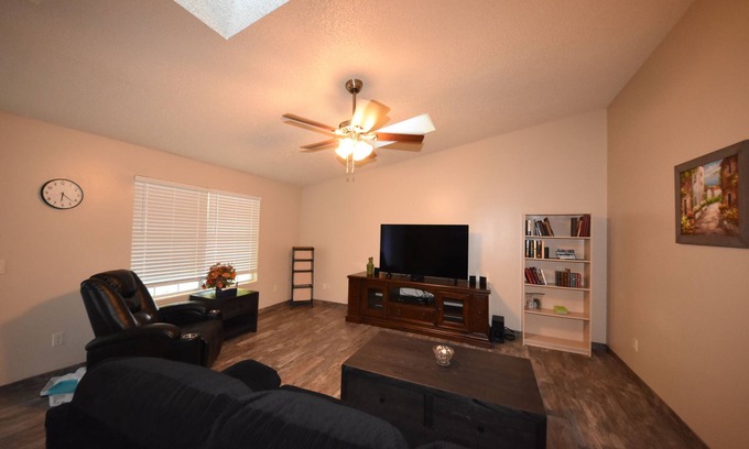 Rogers House | New Listing! 2 Bed 2 Bath Duplex Retreat Pet Friendly!