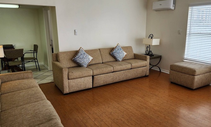 Bay Esplanade Condo | NEW Listing! 2 bed/2 bath CONDO-1000sq ft! Only a 5 min walk beach! Great views!